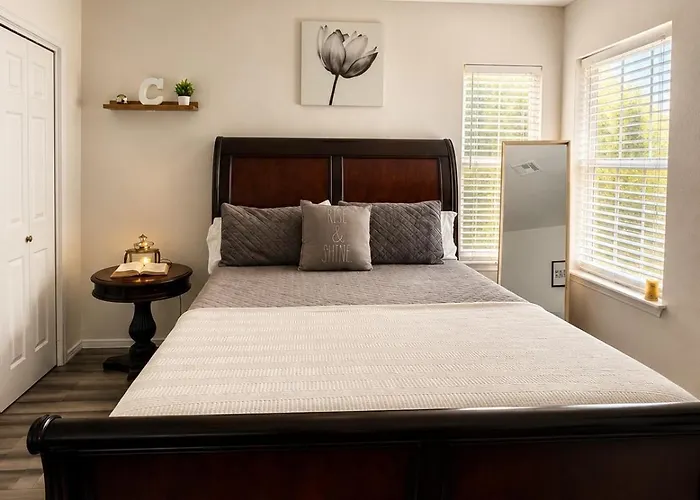 Casa Blanca Luxury With Fireplace, Disc Golf, 5 Beds Сasa de vacaciones *